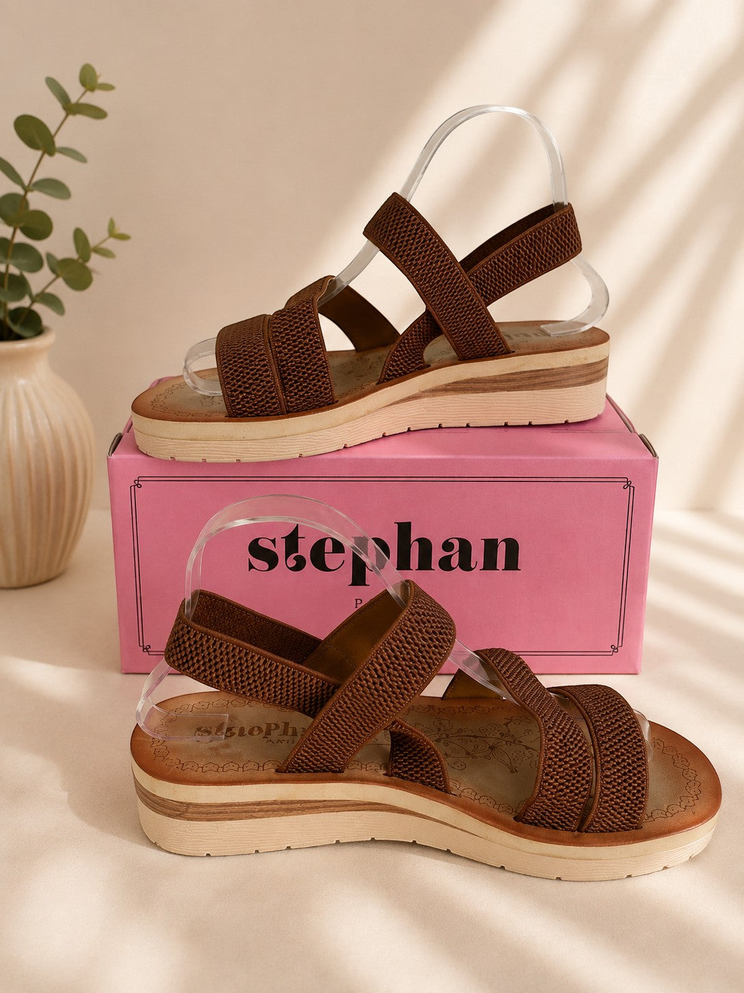 Sandales compensées Frippindealz Stephan marron camel en textile élastique avec semelle crantée bicolore