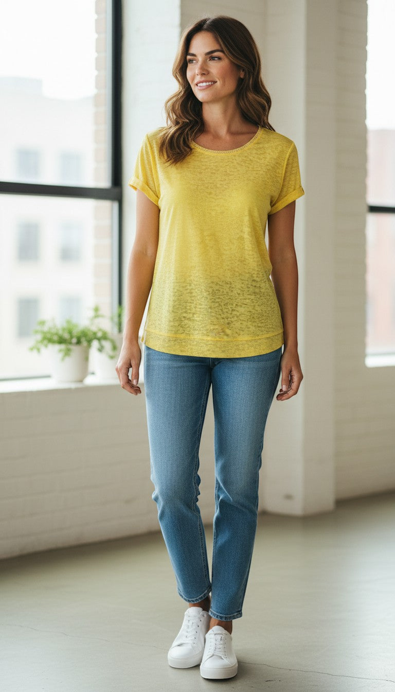 Frippindealz Scottage yellow 100% cotton t-shirt, size M, with a textured pattern and lace trim neckline.