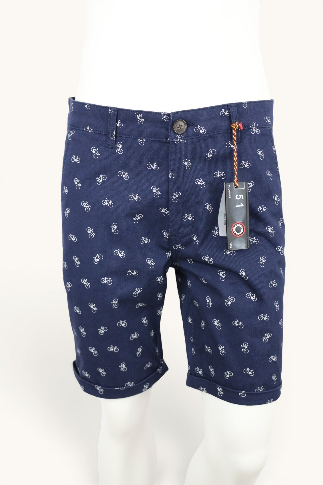Short chino Frippindealz bleu ciel en coton stretch avec imprimé vélos, coupe casual, neuf avec étiquette.