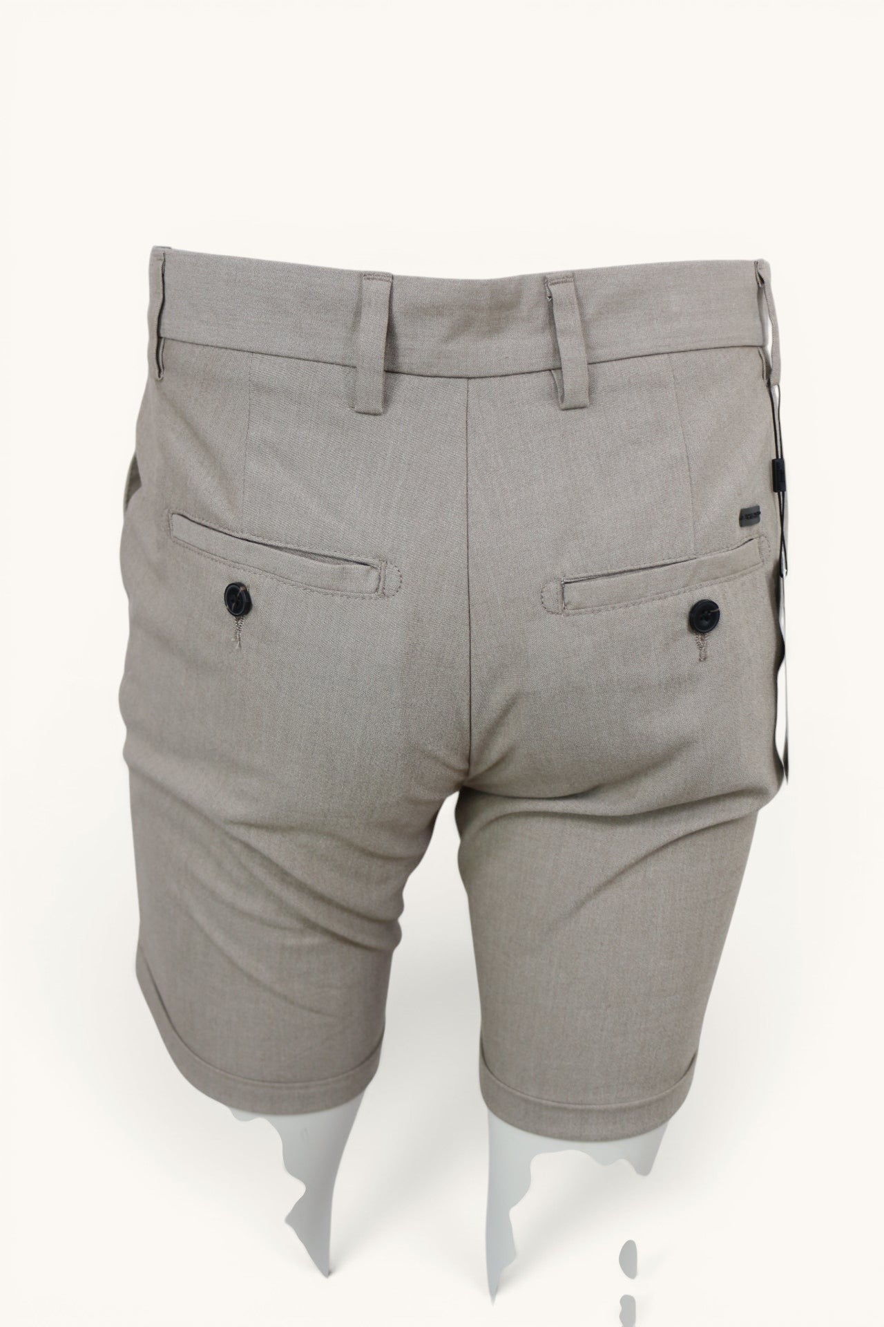 Bermuda chino beige Frippindealz Jack & Jones, coupe regular fit avec poches arrière passepoilées et revers