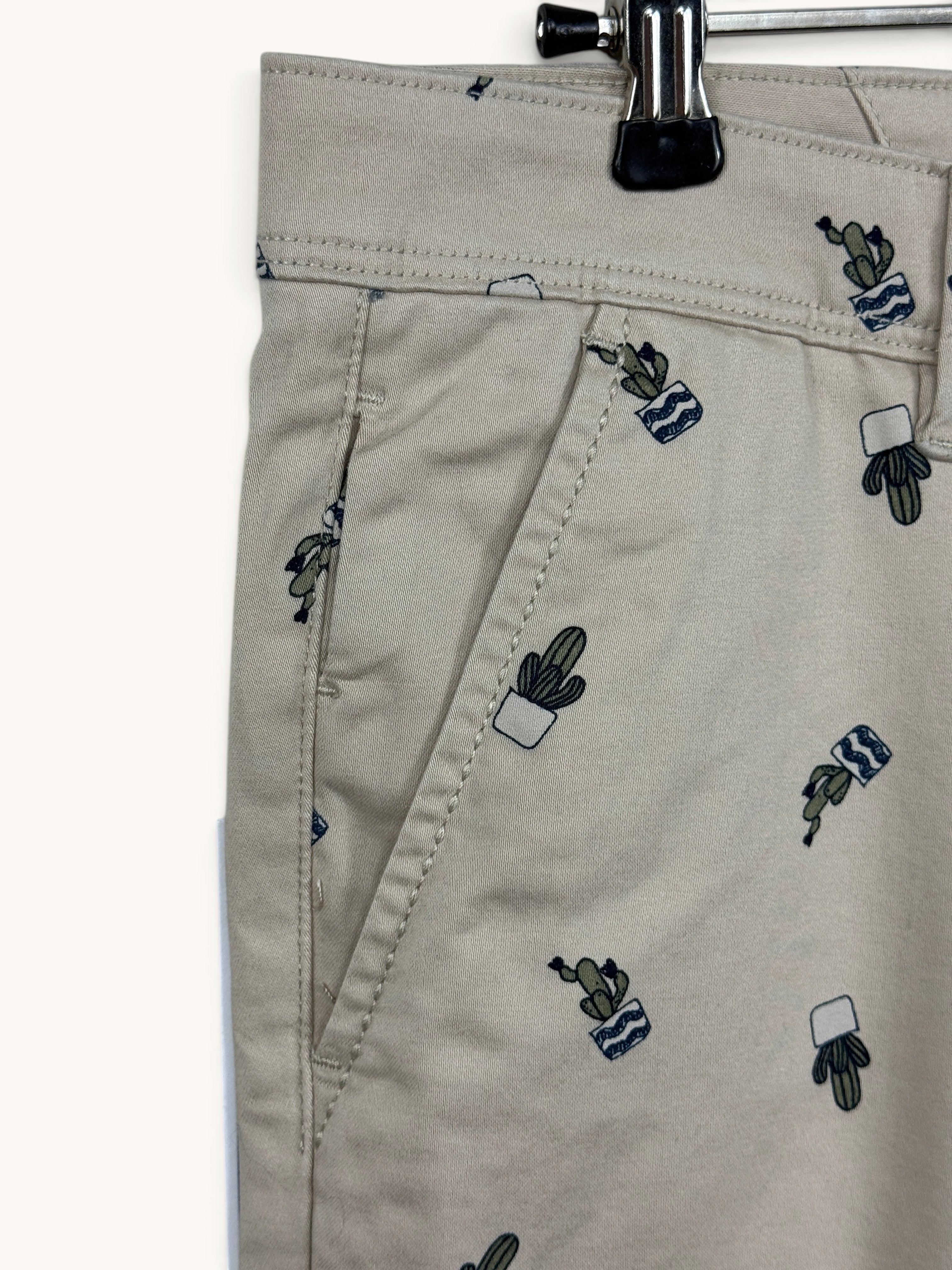 Short chino beige Frippindealz Jack & Jones en coton avec imprimé cactus, coupe regular fit, neuf avec étiquette.