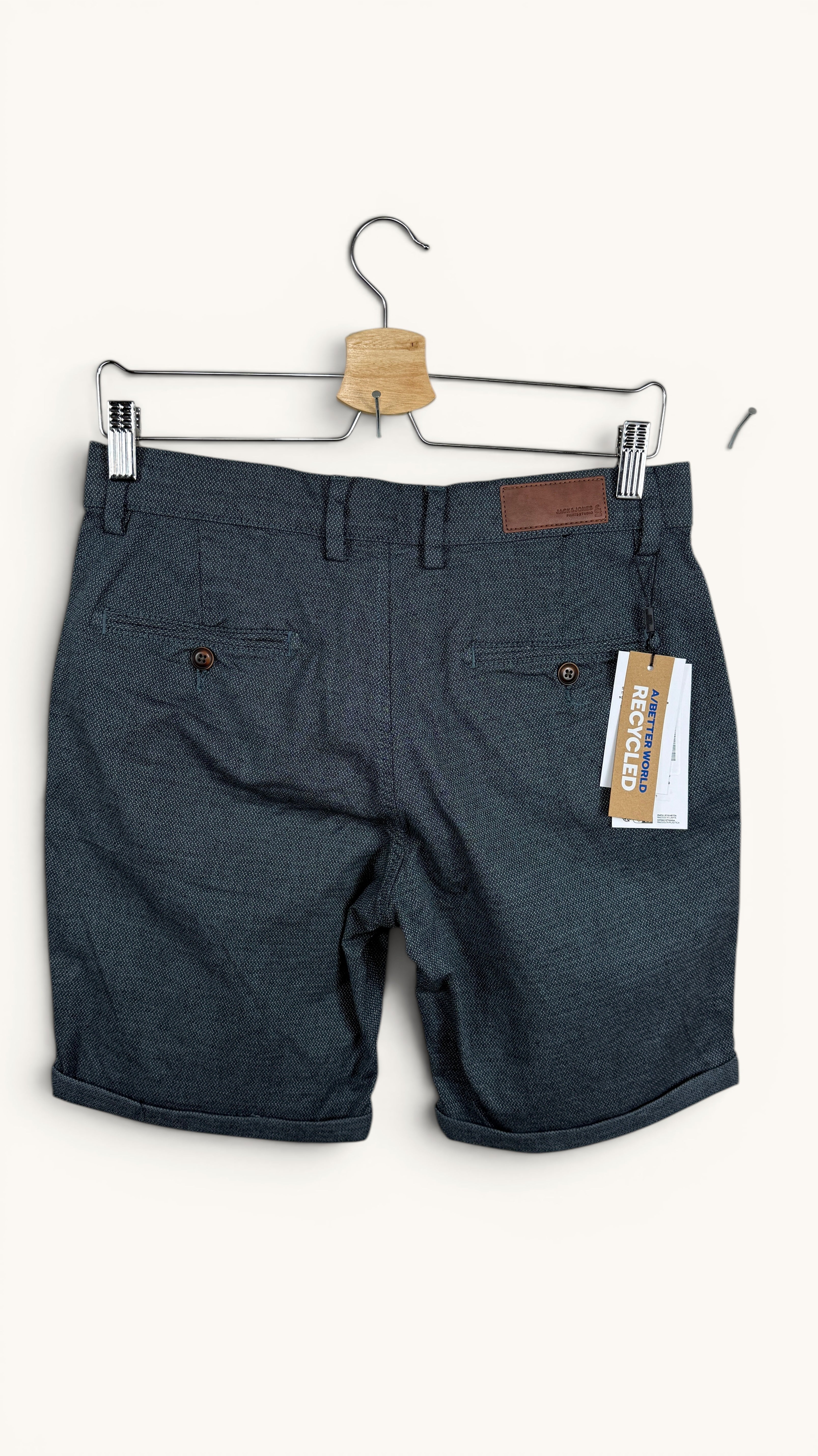 Short chino Frippindealz Jack & Jones gris chiné slim fit en coton recyclé avec revers et poches arrière