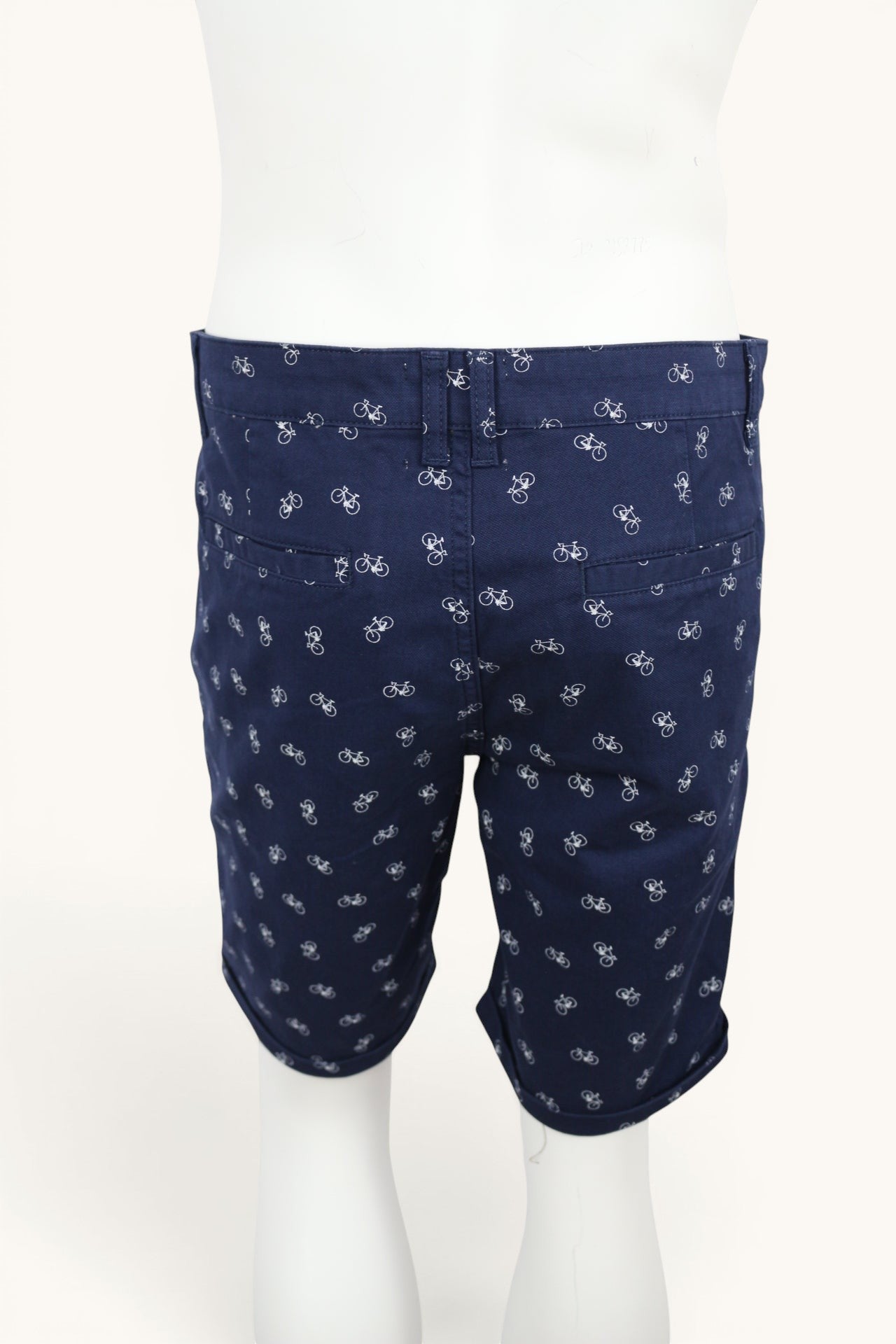 Short chino Frippindealz bleu marine avec imprimé vélos, en coton stretch, coupe casual, neuf avec étiquette.