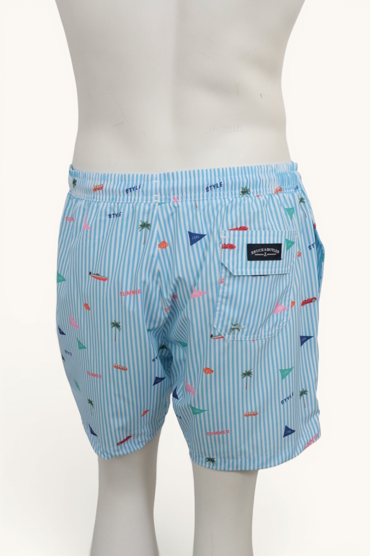 Short de bain Frippindealz Bruce & Butler bleu ciel et blanc à rayures avec motifs estivaux et poche arrière à rabat.