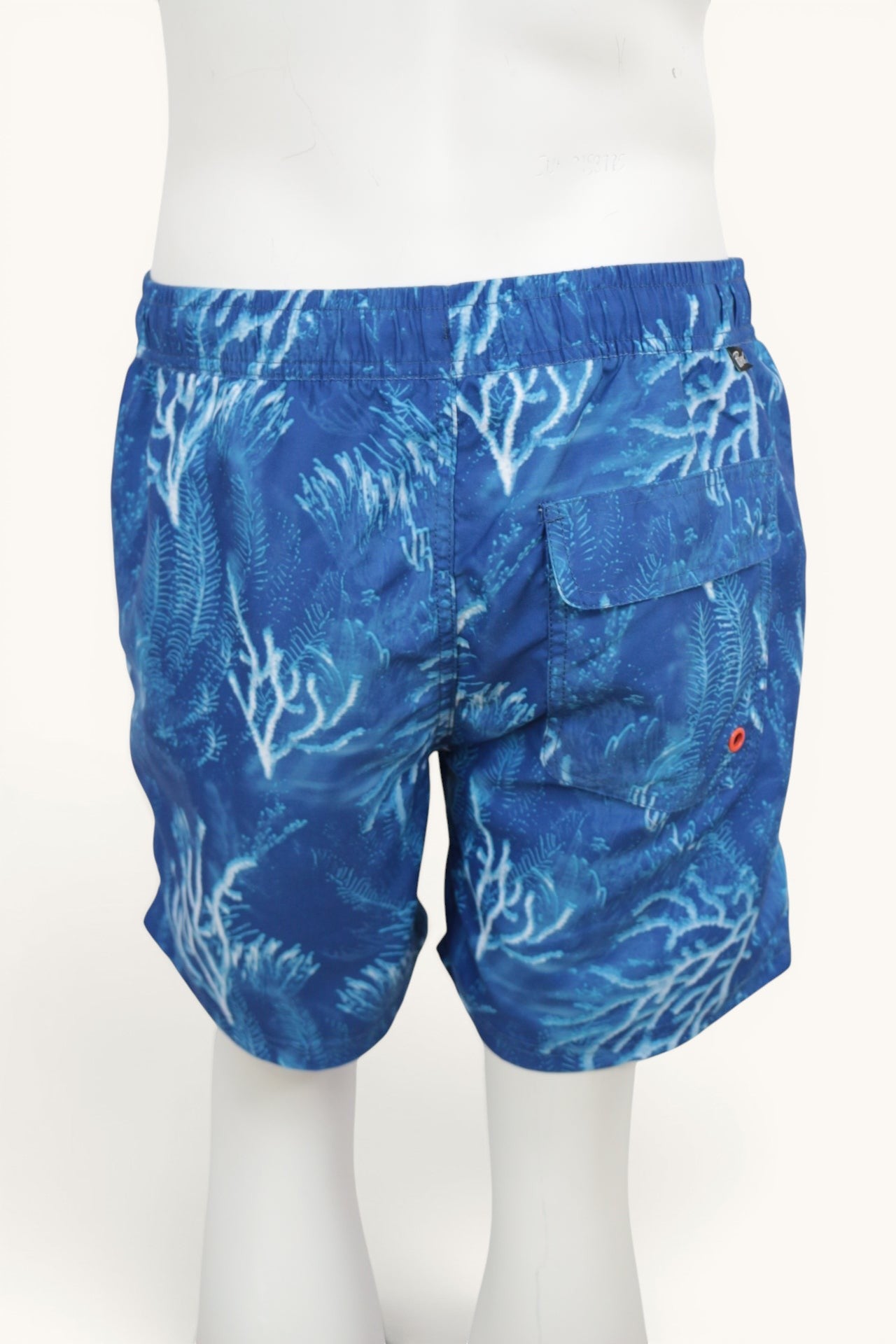 Short de bain homme Frippindealz Petrol Industries bleu à motif coraux, taille élastiquée et poche arrière à rabat.