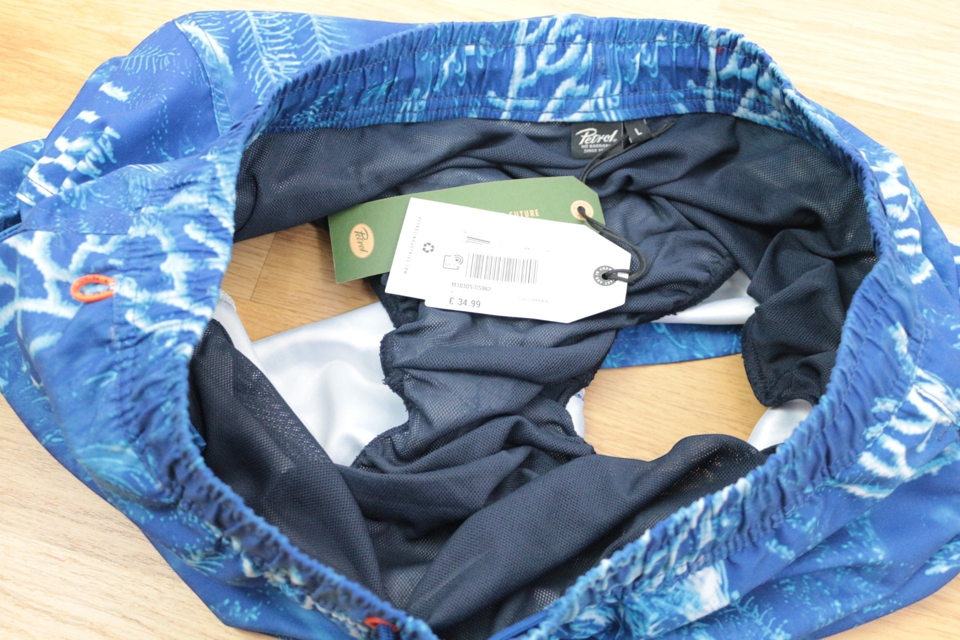 Short de bain Frippindealz Petrol Industries bleu à motif coraux, neuf avec étiquette et slip filet intérieur.