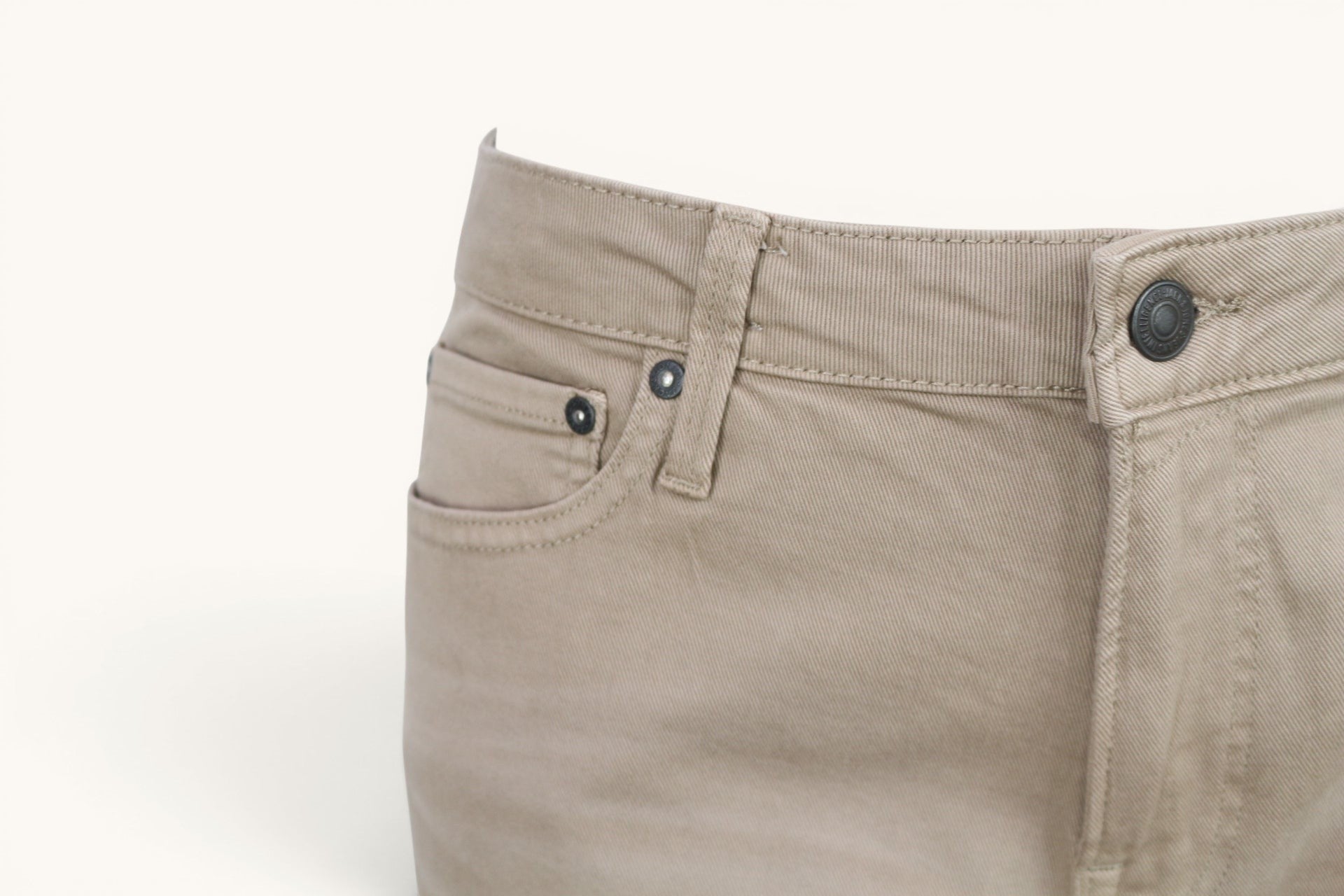 Short denim homme Frippindealz Jack & Jones beige sable regular fit en coton stretch avec 5 poches