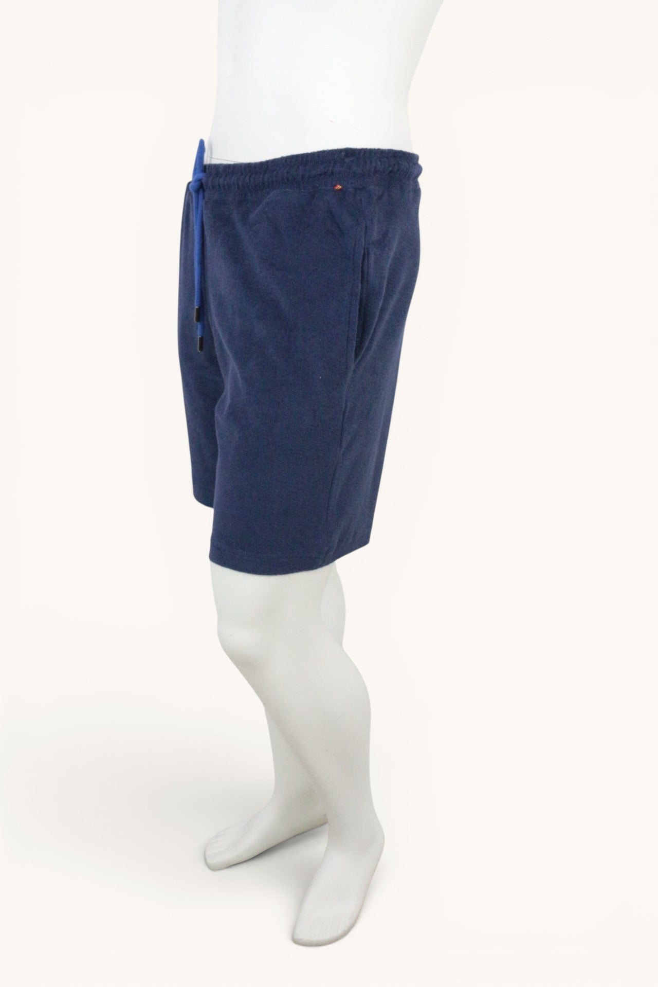 Short homme Frippindealz Marcel en éponge bleu marine, 100% coton bio, taille élastiquée avec cordon de serrage.