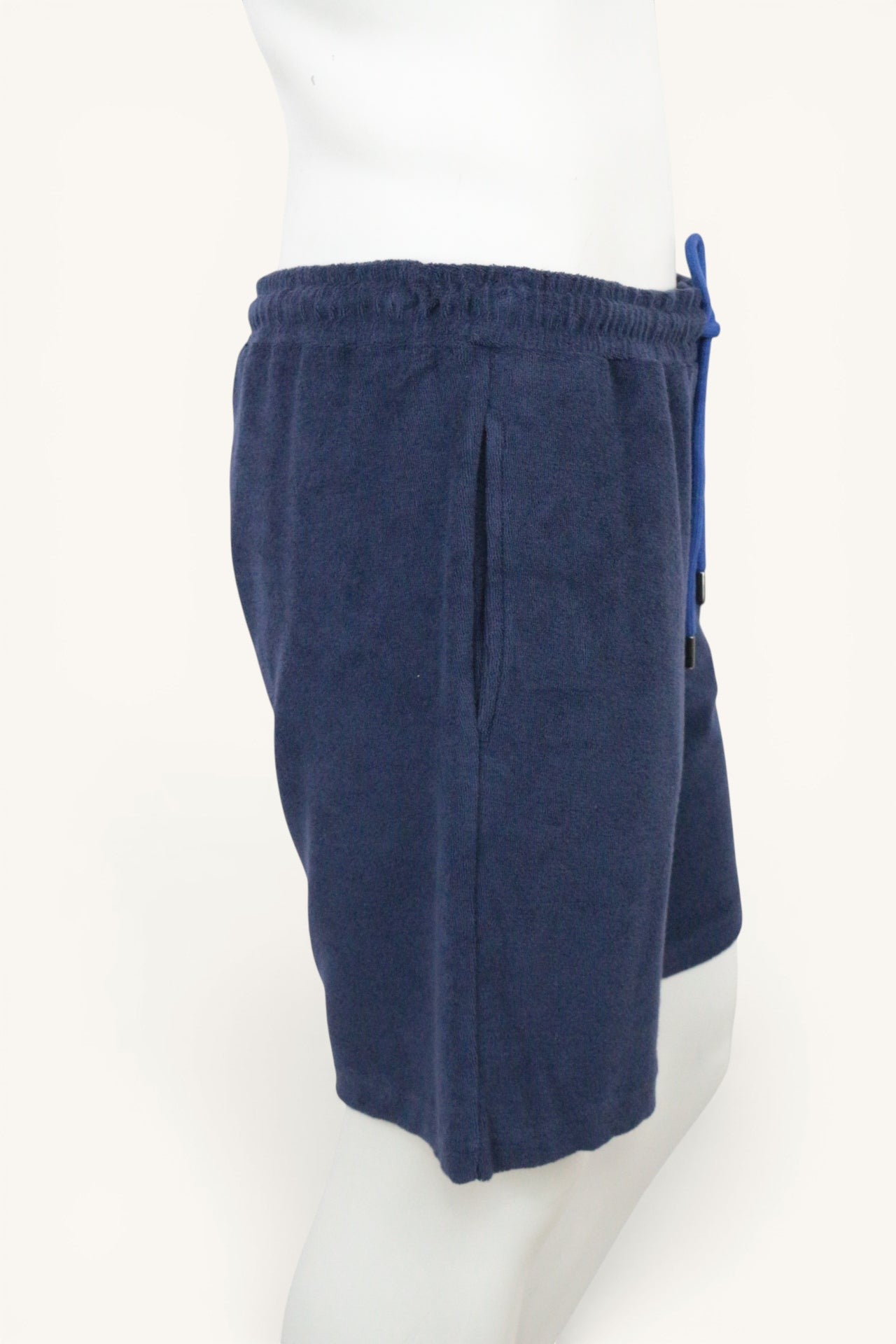 Short homme Marcel bleu marine en éponge de coton bio, taille élastiquée avec cordon, vendu par Frippindealz.