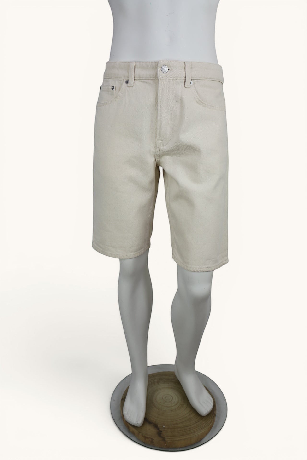 Short en jean écru Only & Sons ONSAVI en coton, coupe droite, neuf avec étiquette, disponible chez Frippindealz.