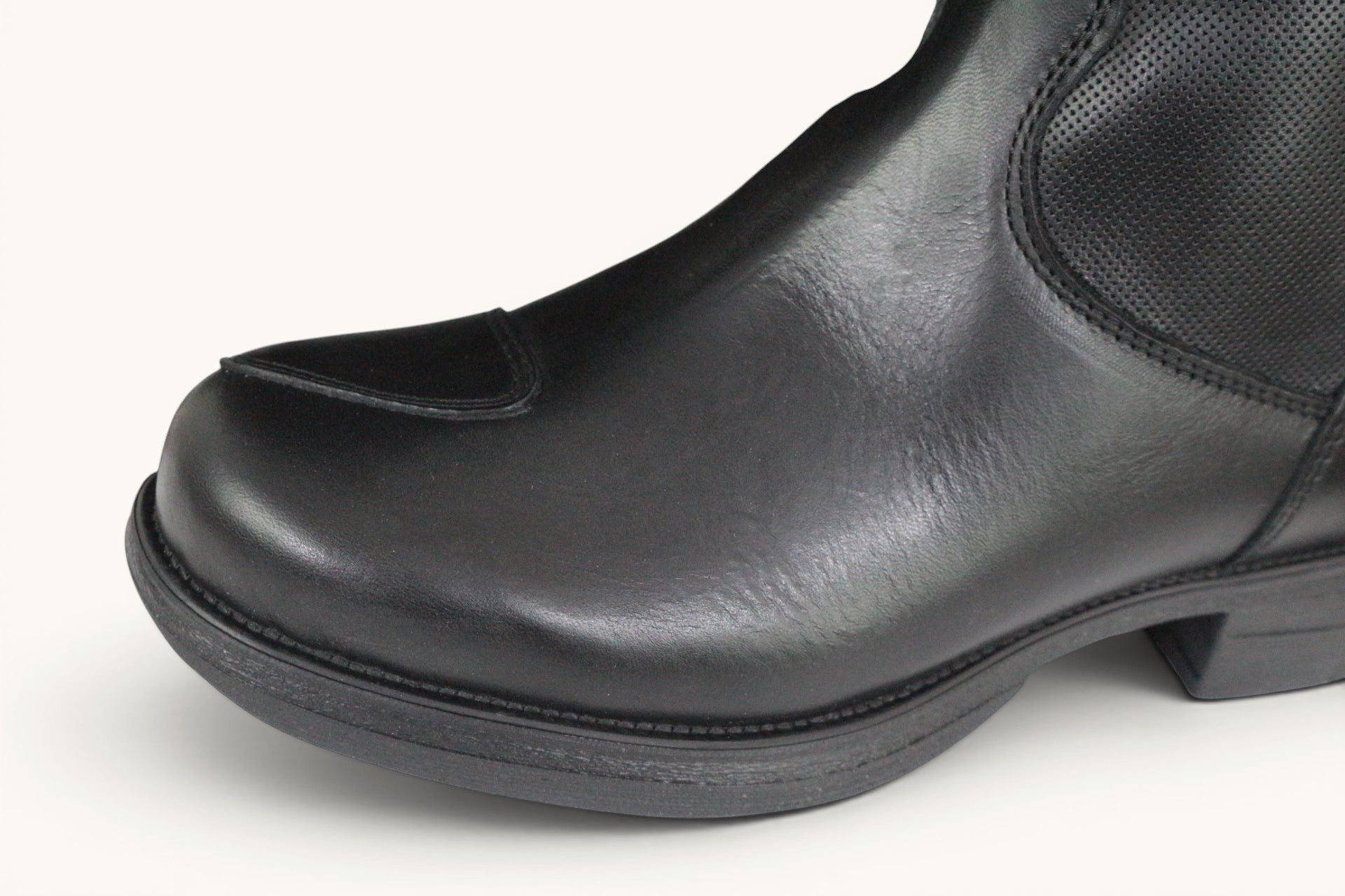 Bottines moto femme noires Frippindealz Stylmartin en cuir avec renfort sélecteur et membrane imperméable