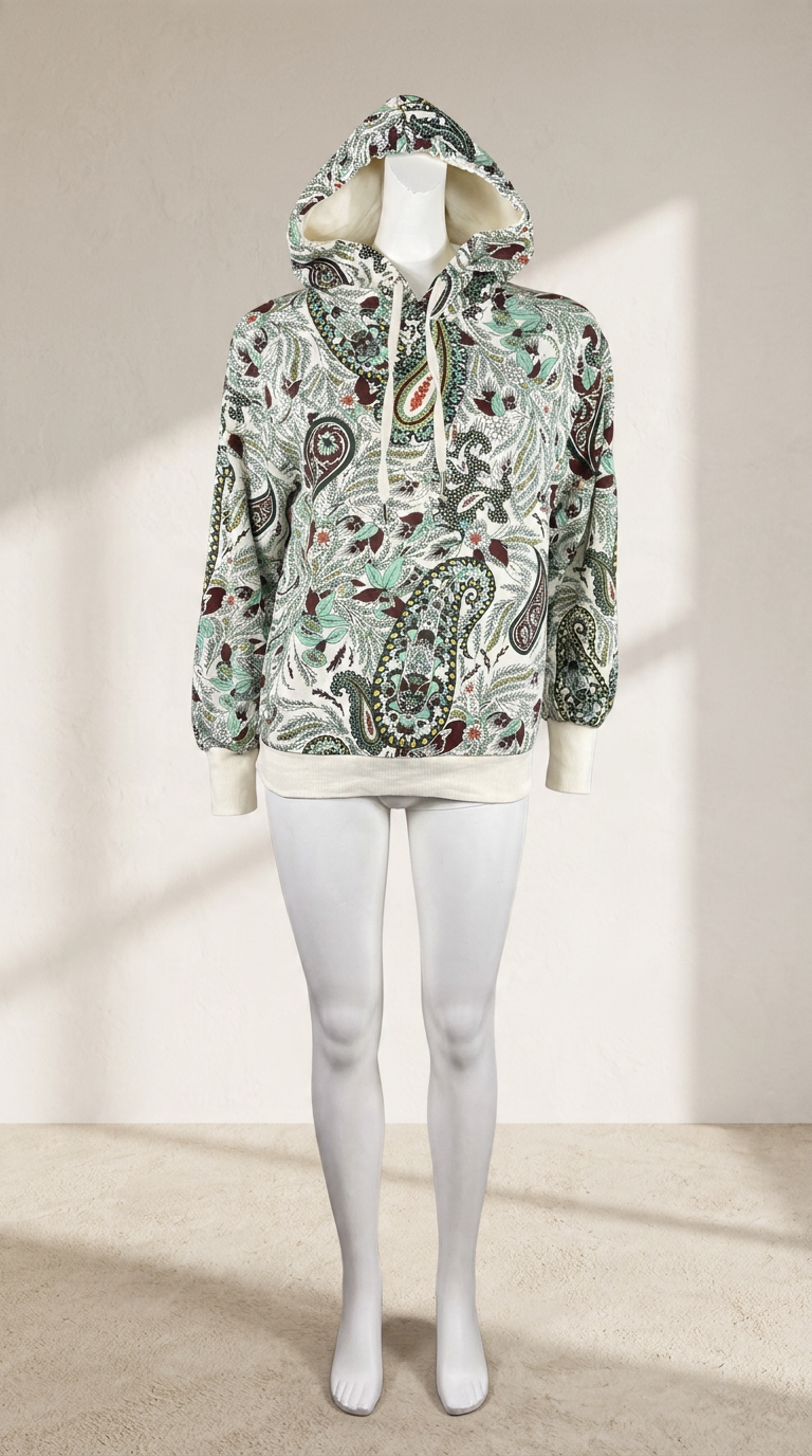 Sweat à capuche Frippindealz Salsa en coton vert et crème avec imprimé cachemire bohème chic sur mannequin