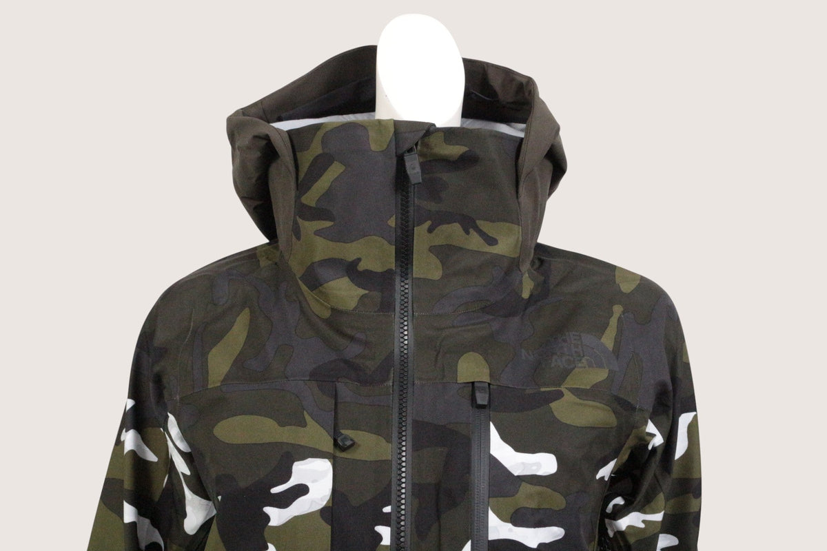 Veste à capuche Frippindealz The North Face en polyamide et polyester avec motif camouflage kaki, blanc et noir