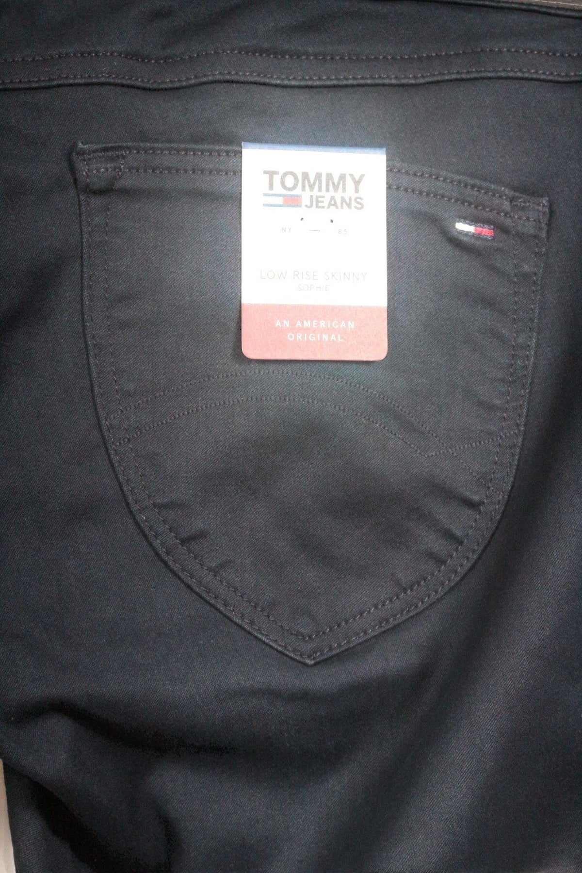 Pantalon skinny bleu marine Frippindealz Tommy Hilfiger Sophie taille basse en coton stretch avec étiquette