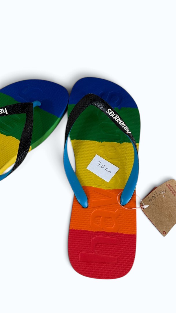 Tongs Frippindealz Havaianas en caoutchouc avec semelle dégradée arc-en-ciel et brides noires à logo blanc