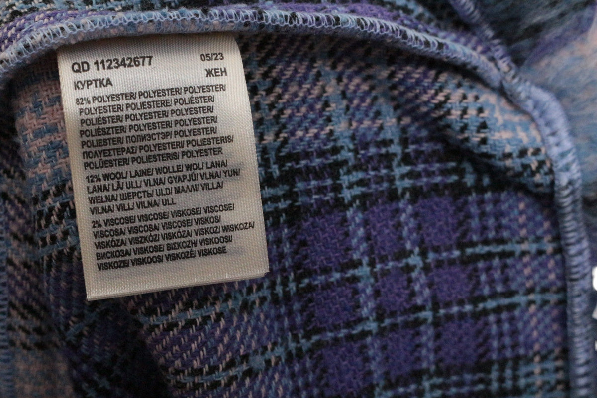 Etiquette de composition Frippindealz sur veste Wrangler à motif tartan violet et bleu en mélange de laine