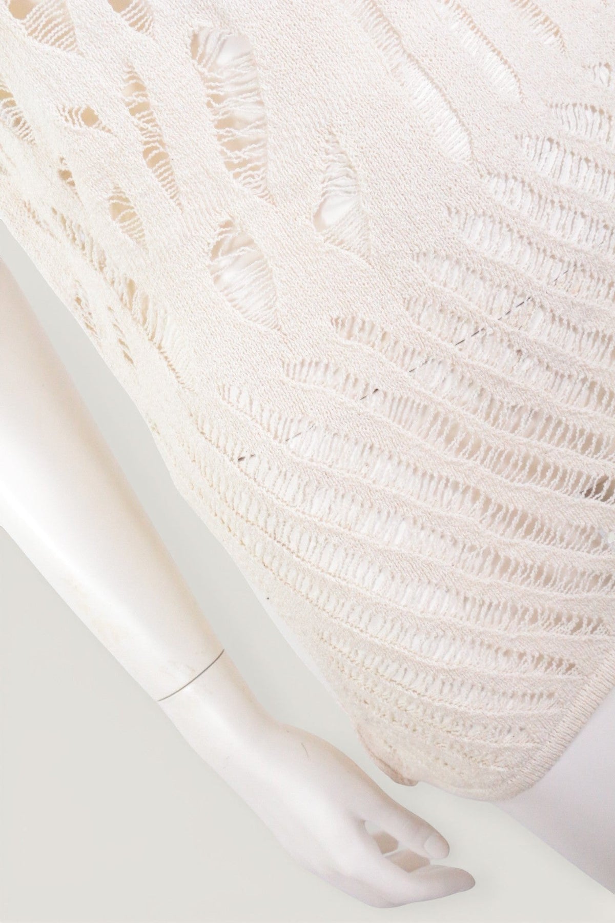 Pull sans manches Frippindealz Zara en maille ajourée couleur crème, mélange de coton et polyester