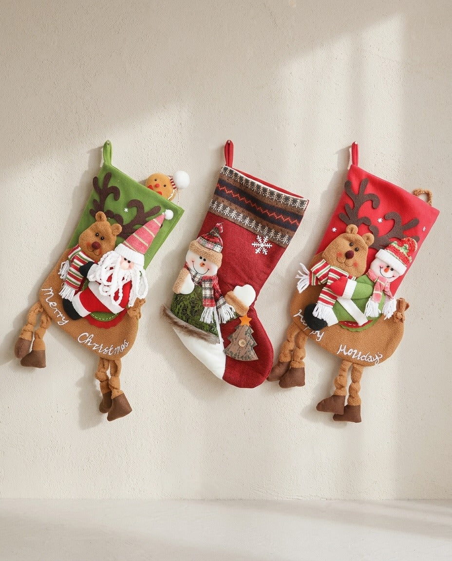 Grande chaussette de Noël 3D – photo 1 – Frippin'Dealz – photo retouchée par IA