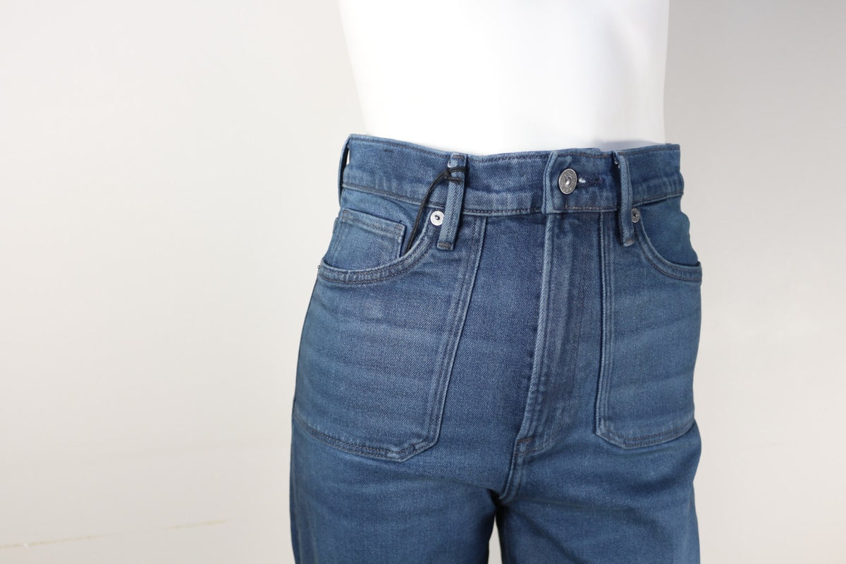 Détail de la taille haute, du bouton et des poches plaquées du jean G-Star Raw bleu – Frippin'Dealz