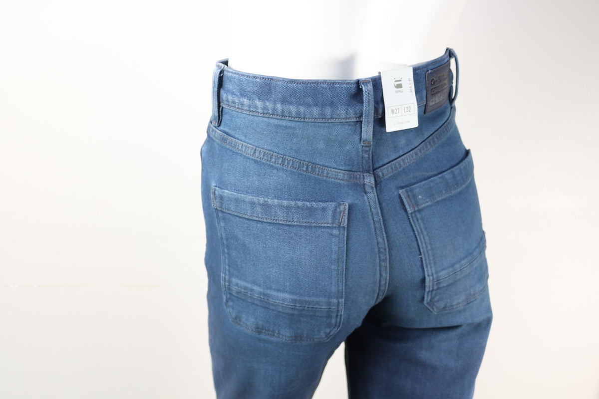 Détail des poches arrière et de l'étiquette W27 L32 du jean G-Star Raw bleu – Frippin'Dealz