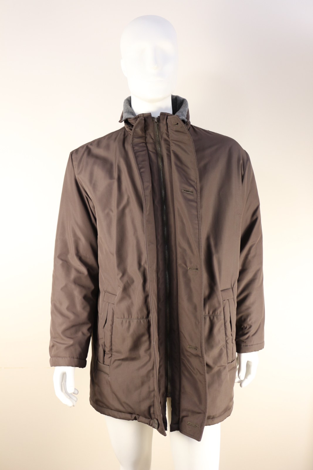 Manteau Laurent Cerrer marron ouvert montrant la fermeture zippée intérieure – Frippin'Dealz