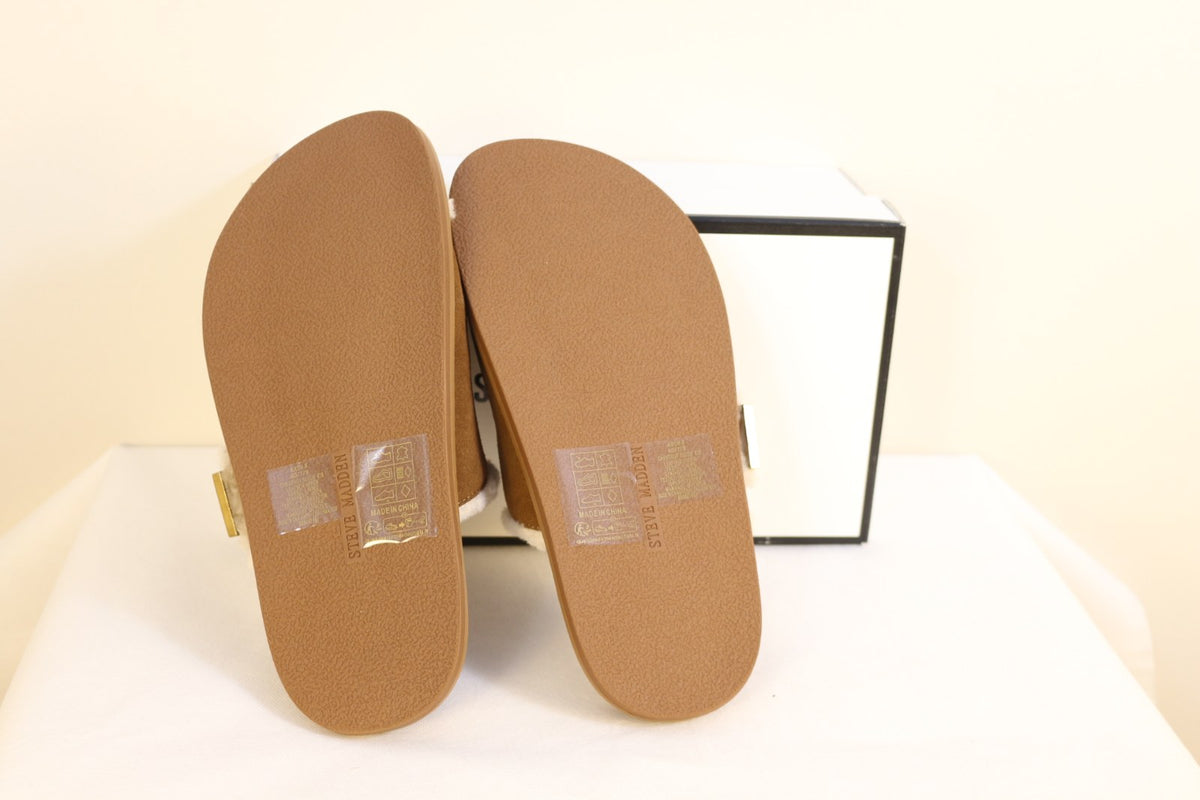 Semelles extérieures marron des mules Steve Madden avec étiquettes de composition – Frippin'Dealz