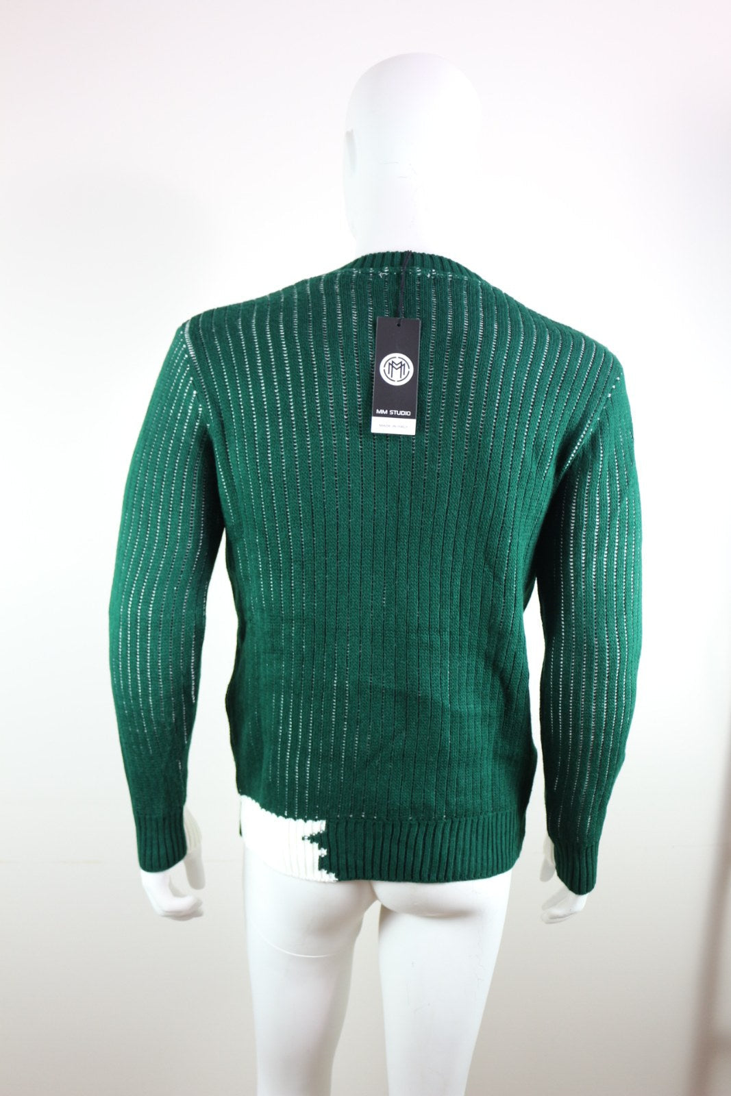 Dos du pull Millions Man vert avec étiquette MM Studio Made in Italy – Frippin'Dealz
