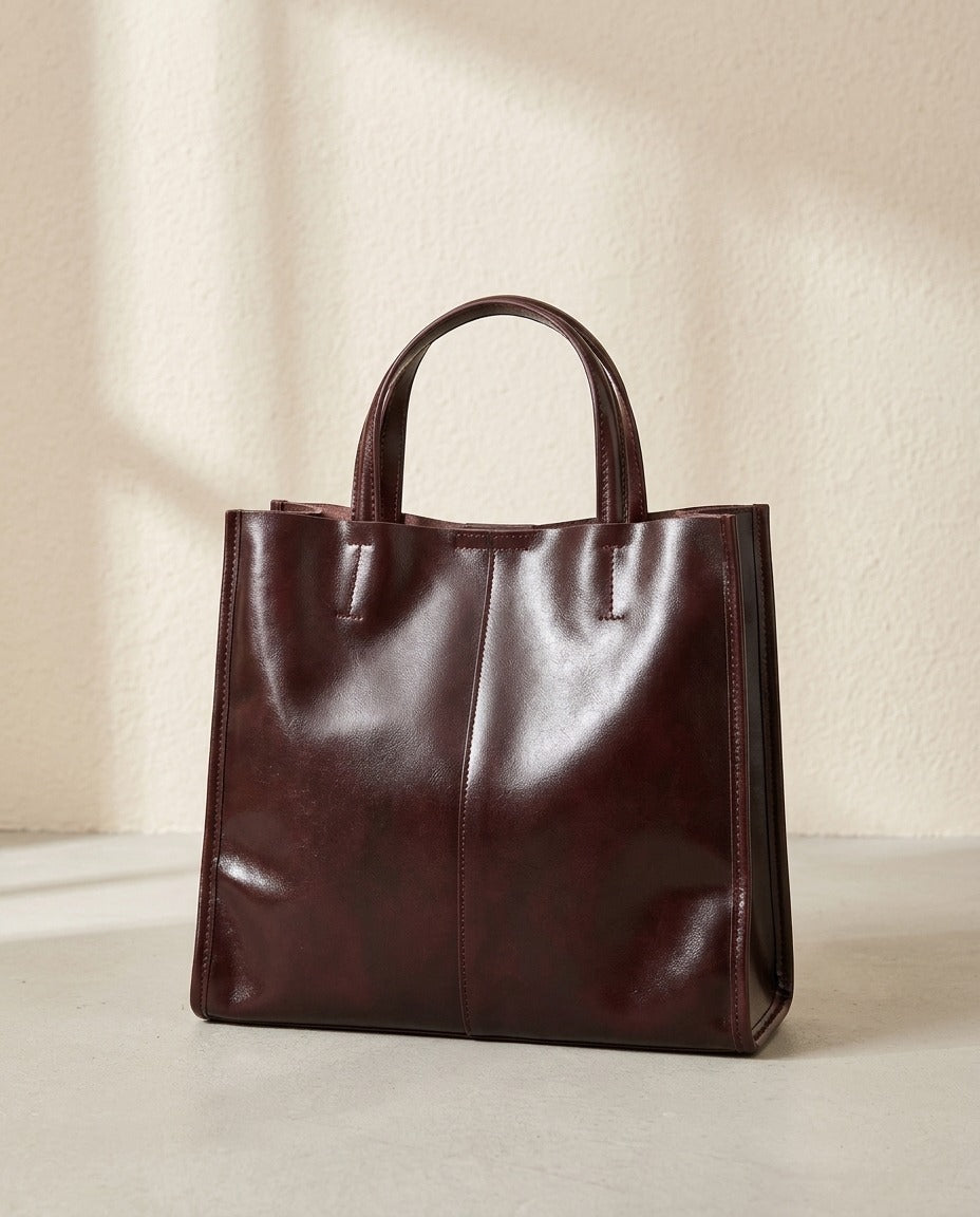 Sac cabas cuir de vachette tanné végétal – photo 1 – Frippin'Dealz – photo retouchée par IA