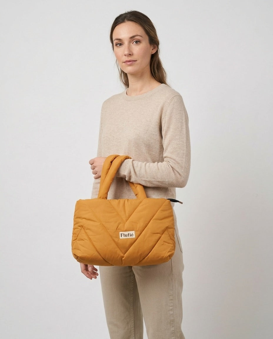 Flufié Sac cabas matelassé ripstop moutarde zippé porté – photo générée par IA