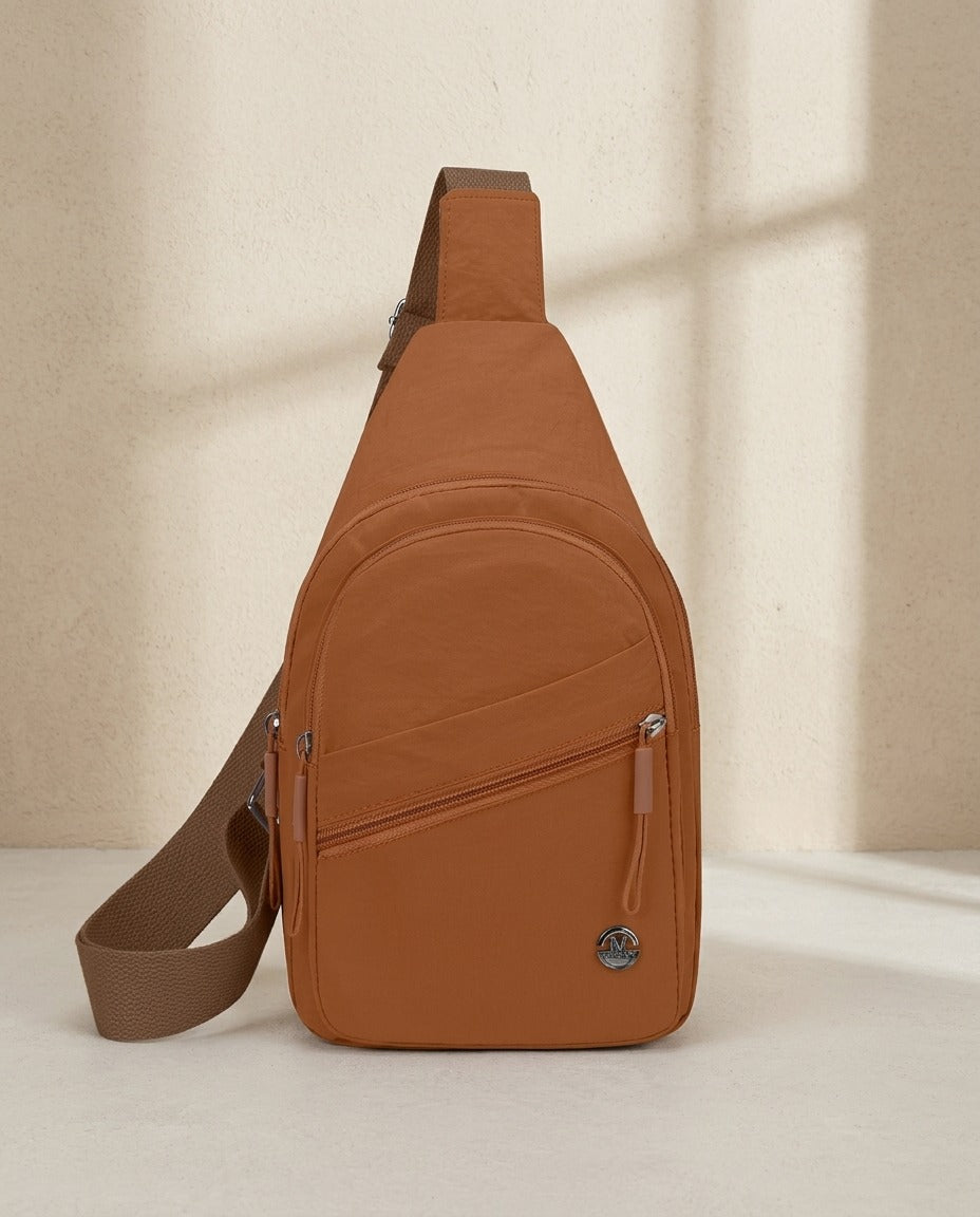 Sac poitrine banane nylon – photo 1 – Frippin'Dealz – photo retouchée par IA