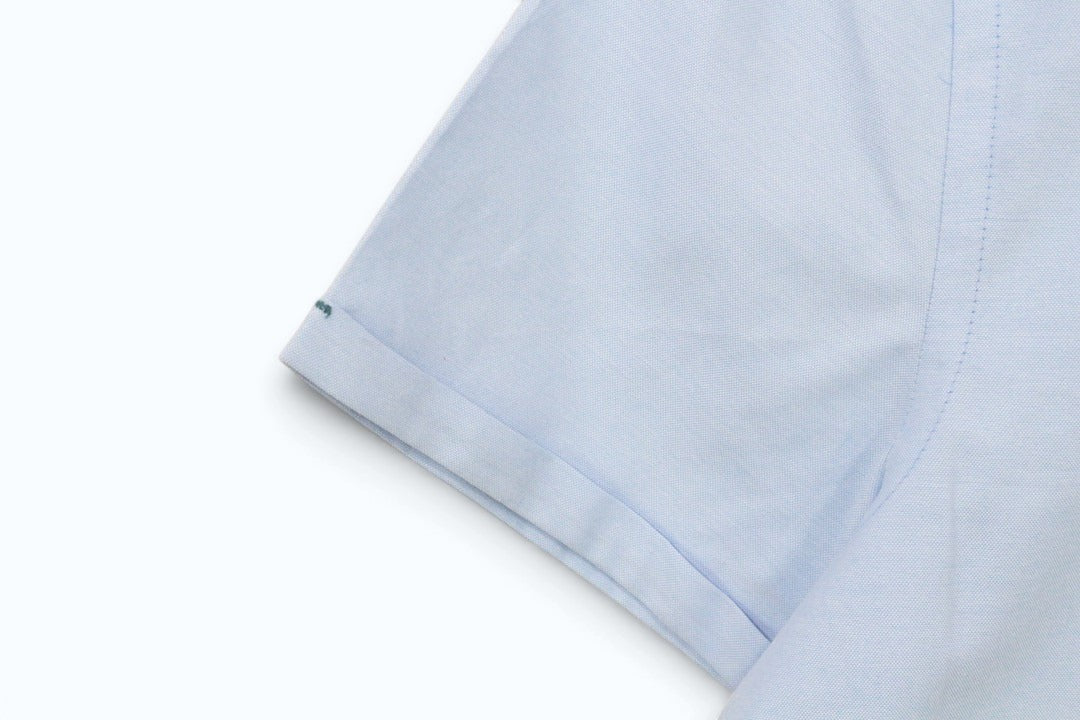 Chemise Steel & Jelly bleu clair à manches courtes en coton et polyester avec détails contrastants au col et manches