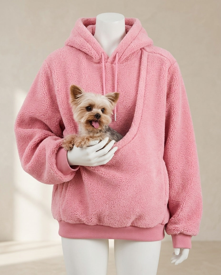 Sweat à capuche porte-animal – photo 1 – Frippin'Dealz – photo retouchée par IA