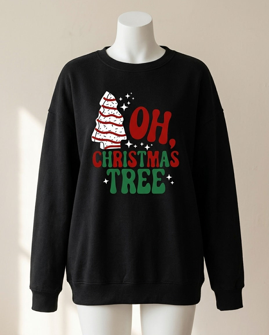 Sweat oversize Oh Christmas Tree – photo 1 – Frippin'Dealz – photo retouchée par IA