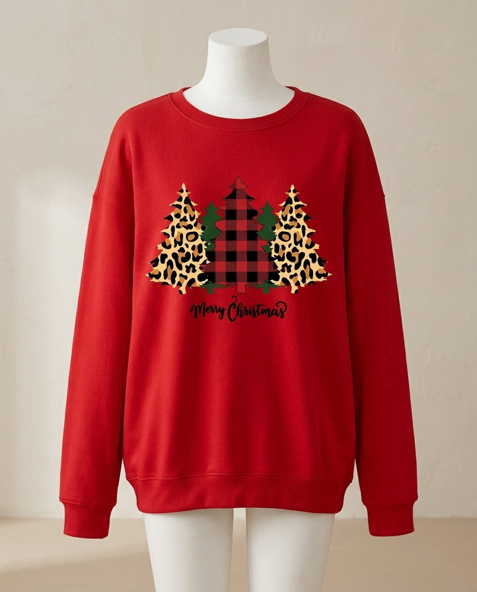 Sweat oversize sapins léopard tartan – photo 1 – Frippin'Dealz – photo retouchée par IA
