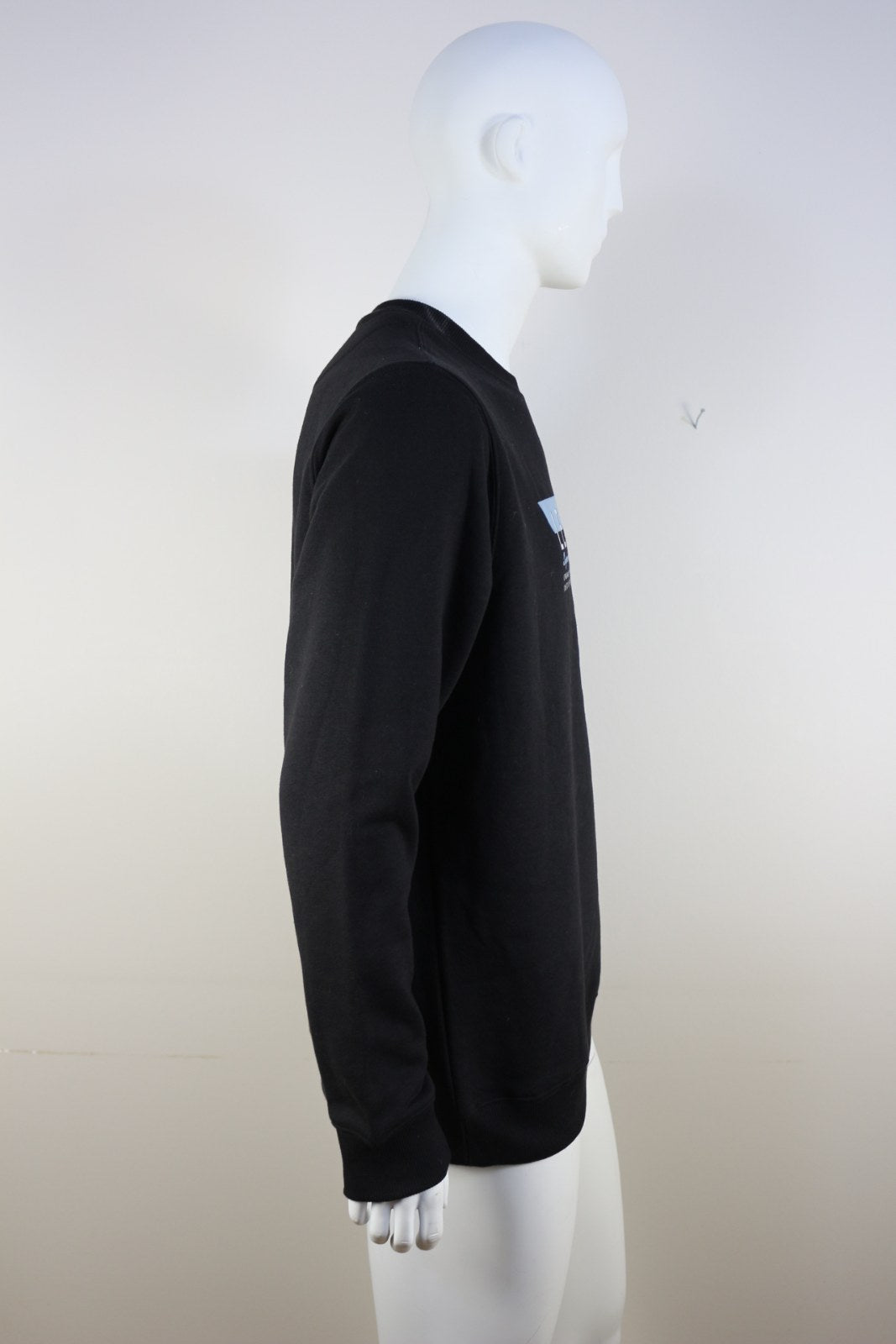 Sweat-shirt Marcus noir vue de profil, manche longue et bord-côte – Frippin'Dealz
