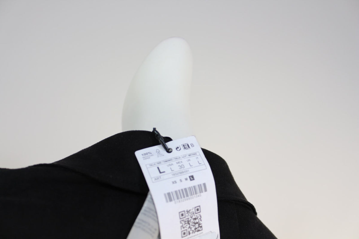 Étiquette neuve taille L du trench Stradivarius noir – Frippin'Dealz